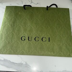 Gucci authentic shopping gift bag  green with black string